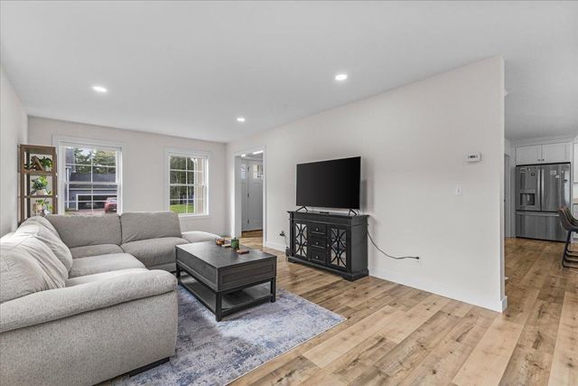246 Hendee Lane, Jericho, VT 05465