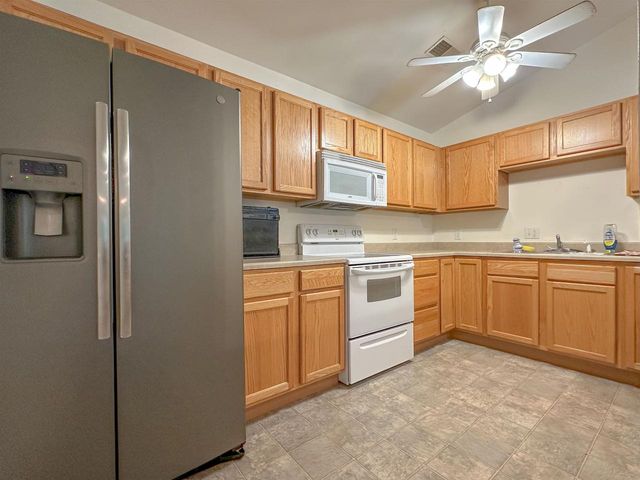 1012 MALLARD WAY, Marinette, WI 54143