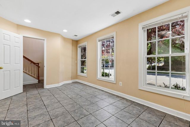 43809 WATER BAY TER, Leesburg, VA 20176