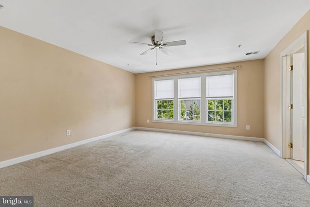 43809 WATER BAY TER, Leesburg, VA 20176