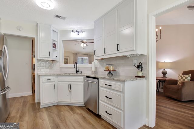 29 Kathleen Court, Newnan, GA 30265