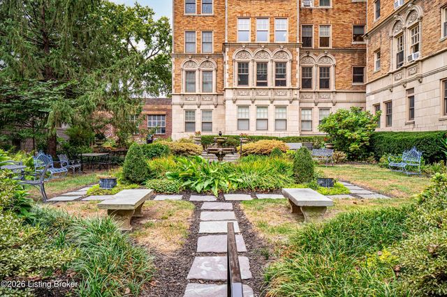 2140 Bonnycastle Ave APT 1C, Louisville, KY 40205