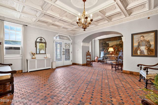 2140 Bonnycastle Ave APT 1C, Louisville, KY 40205