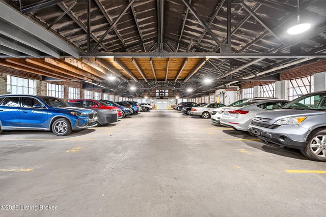 2140 Bonnycastle Ave APT 1C, Louisville, KY 40205
