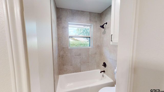 1110 Mill Run Rd, Athens, TX 75751