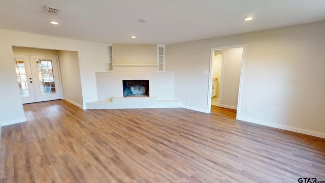 1110 Mill Run Rd, Athens, TX 75751