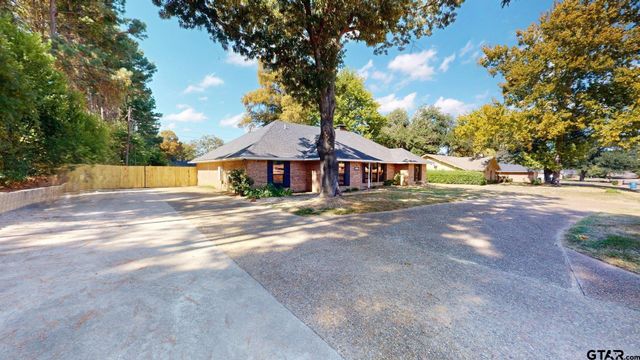 1110 Mill Run Rd, Athens, TX 75751