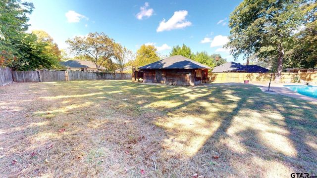 1110 Mill Run Rd, Athens, TX 75751