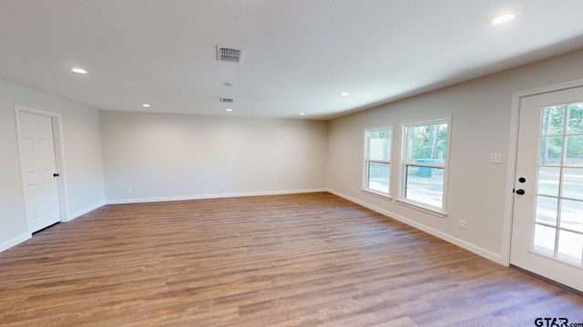 1110 Mill Run Rd, Athens, TX 75751