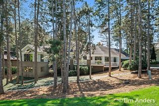 3433 Meadowood Trail Drive, Grand Rapids, MI 49546