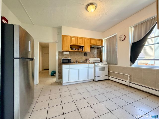 36 Truman Street A, New London, CT 06320