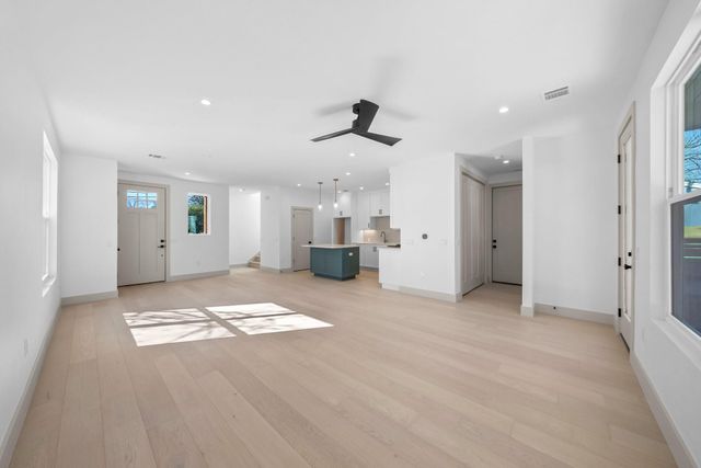 512 W St Johns Ave, Austin, TX 78752