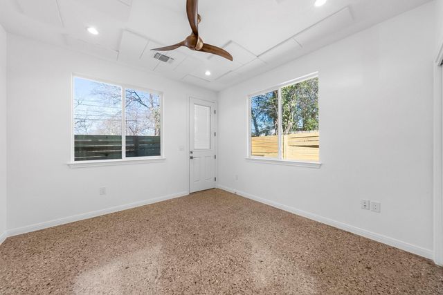 512 W St Johns Ave, Austin, TX 78752