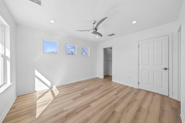 512 W St Johns Ave, Austin, TX 78752