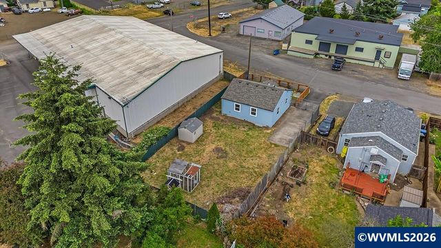 717 20th St SE, Salem, OR 97301