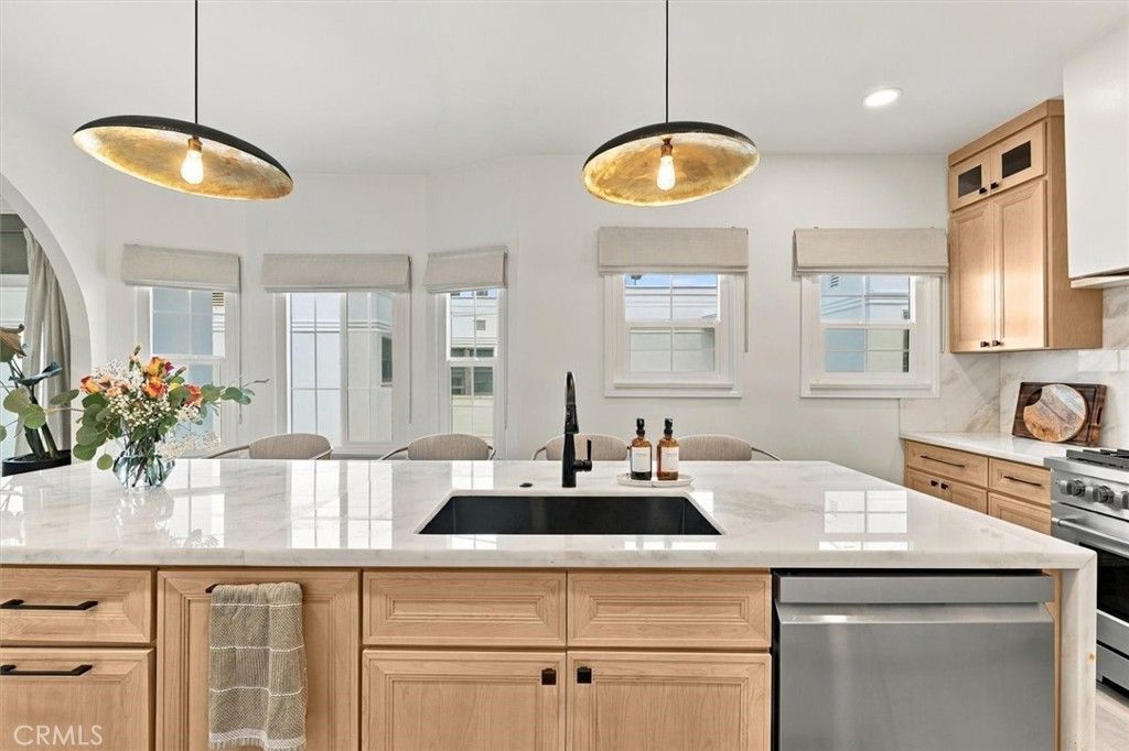 900 S Curson, Los Angeles, CA 90036 — photo 3