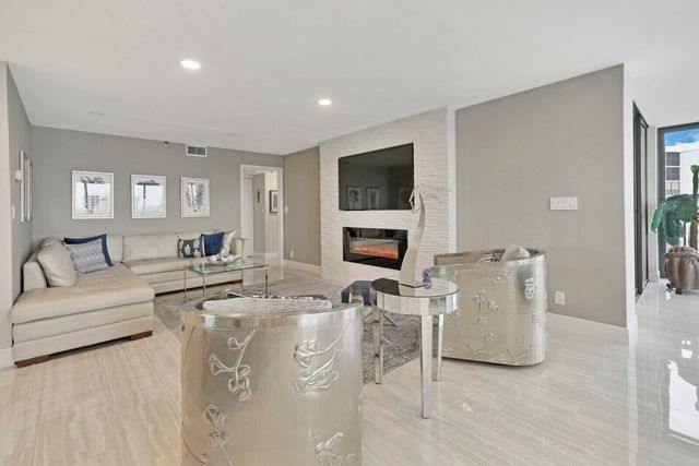 19800 Sandpointe Bay Drive 512, Tequesta, FL 33469