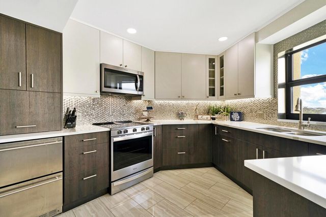 19800 Sandpointe Bay Drive 512, Tequesta, FL 33469