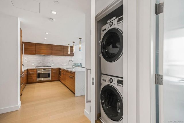 888 W E Street 2206, San Diego, CA 92101