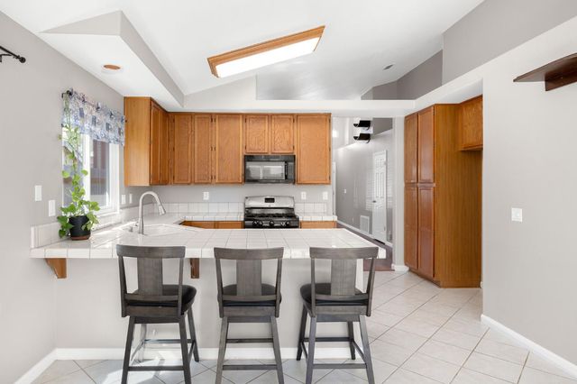 4809 Winter Oak Way, Antelope, CA 95843