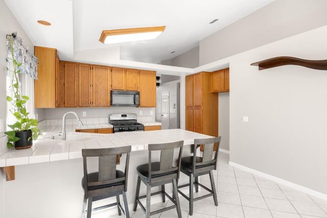 4809 Winter Oak Way, Antelope, CA 95843