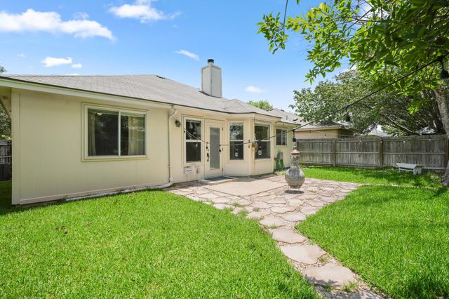 438 Katy XING, Georgetown, TX 78626