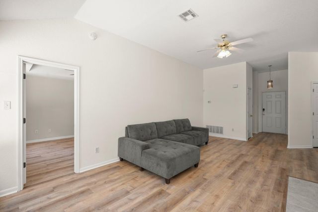 438 Katy XING, Georgetown, TX 78626