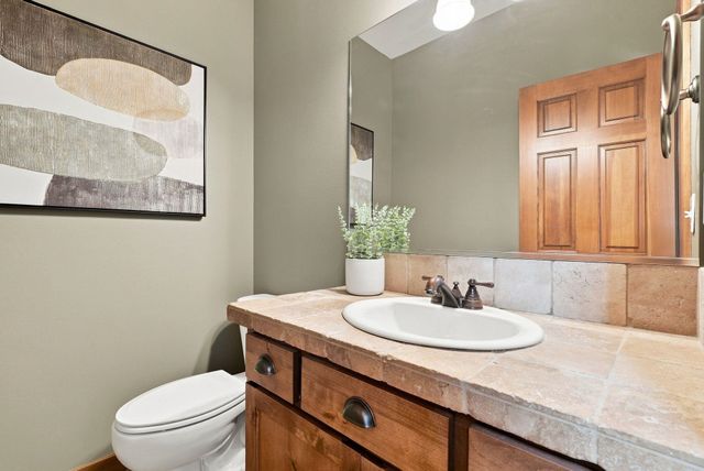 5302 S Bates Dr, Spokane Valley, WA 99206