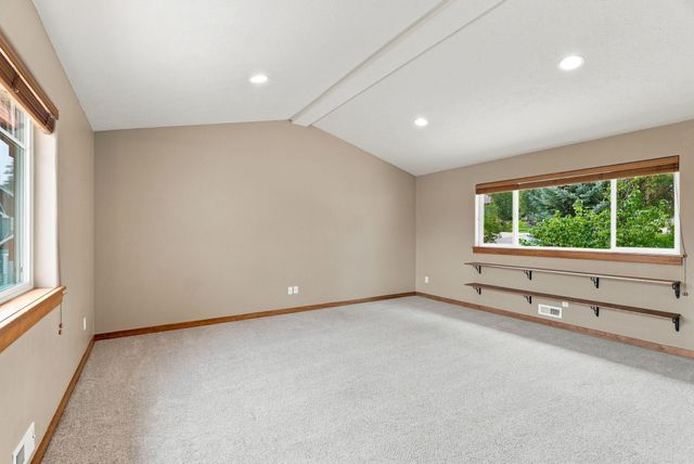 5302 S Bates Dr, Spokane Valley, WA 99206