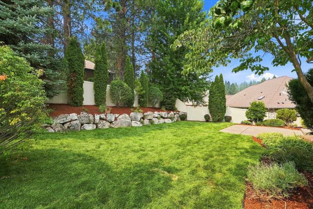 5302 S Bates Dr, Spokane Valley, WA 99206