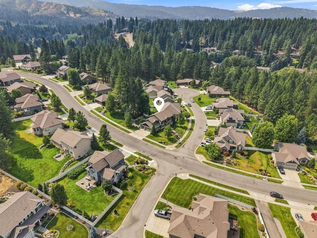 5302 S Bates Dr, Spokane Valley, WA 99206