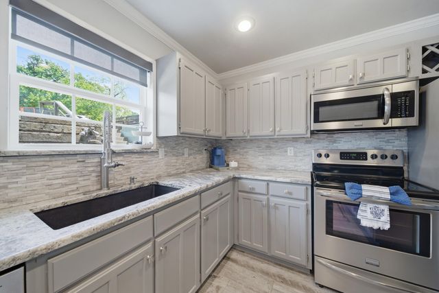 135 Private Road 096 16, Eucha, OK 74342
