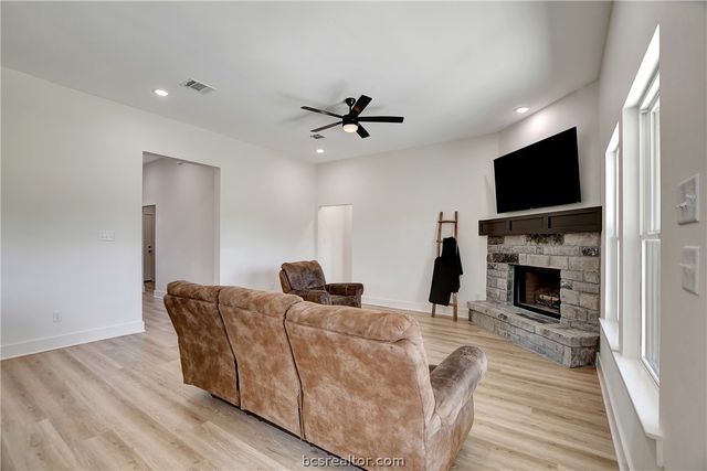 4950 County Road 128, Iola, TX 77861