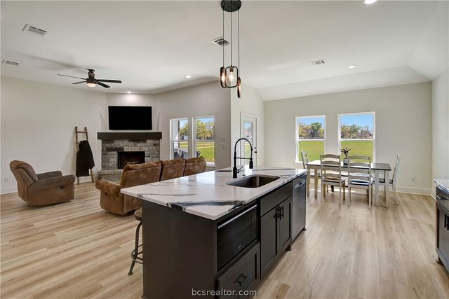 4950 County Road 128, Iola, TX 77861