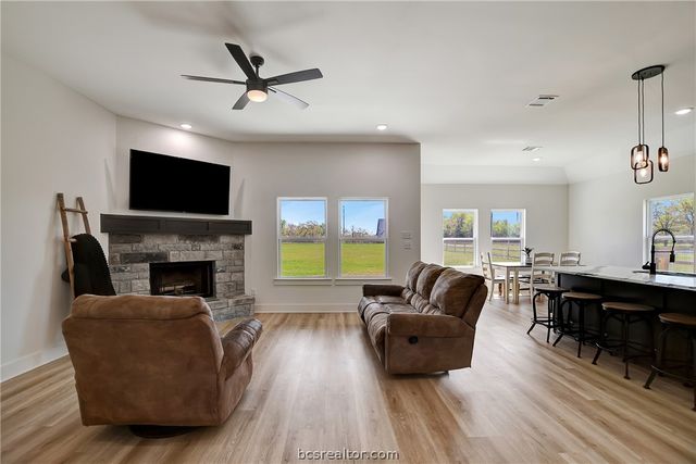 4950 County Road 128, Iola, TX 77861