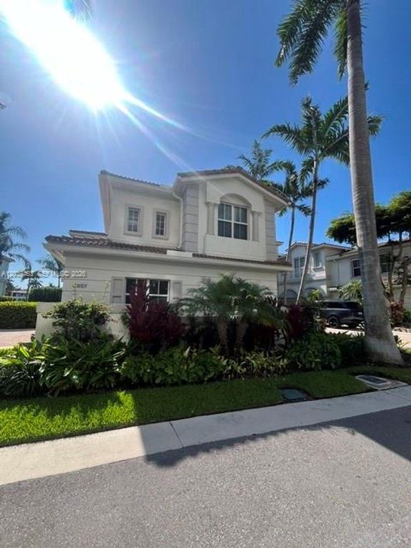 21025 NE 38th 81 81, Aventura, FL 33180
