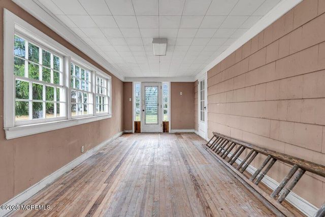 16 Robertsville Road, Freehold, NJ 07728