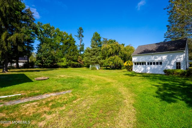 16 Robertsville Road, Freehold, NJ 07728