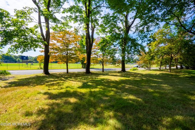 16 Robertsville Road, Freehold, NJ 07728