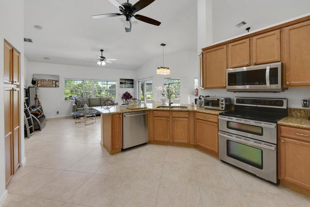 1935 Primrose Lane, Wellington, FL 33414