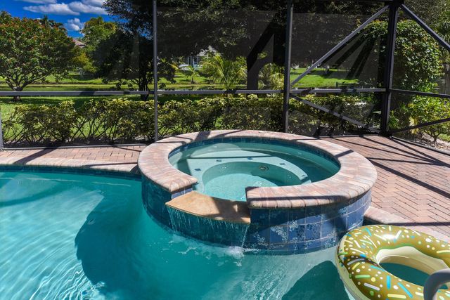 1935 Primrose Lane, Wellington, FL 33414