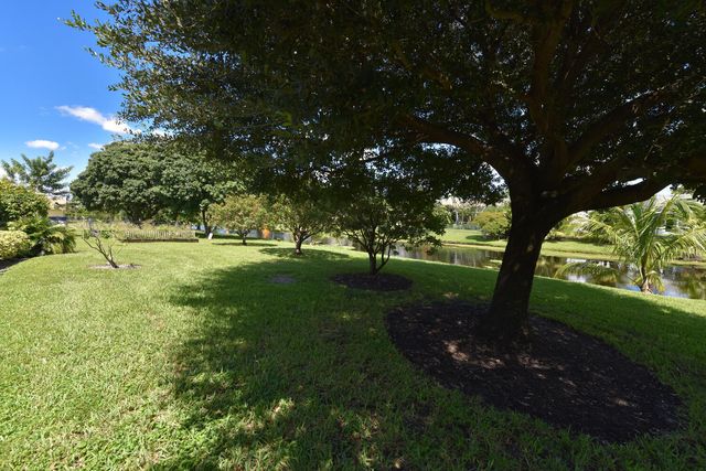 1935 Primrose Lane, Wellington, FL 33414