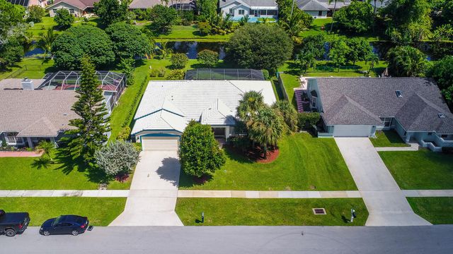 1935 Primrose Lane, Wellington, FL 33414