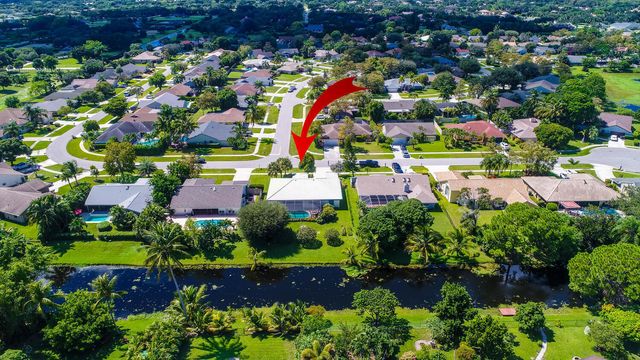 1935 Primrose Lane, Wellington, FL 33414