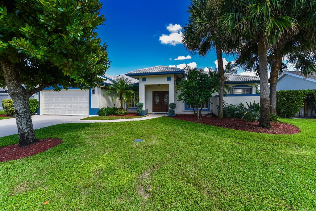 1935 Primrose Lane, Wellington, FL 33414