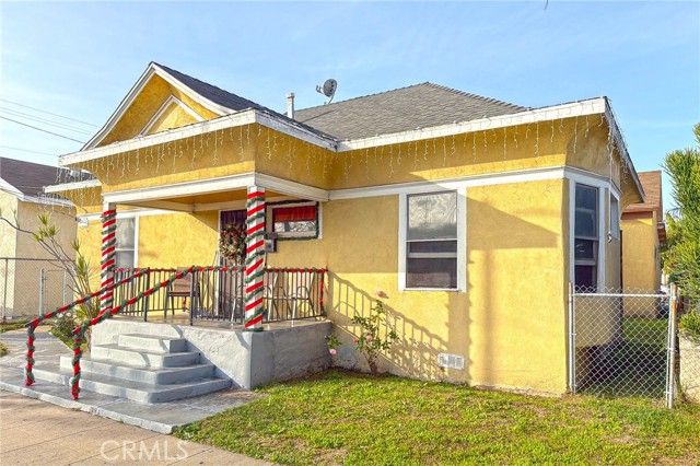 1207 Bay View, Wilmington (los Angeles), CA 90744