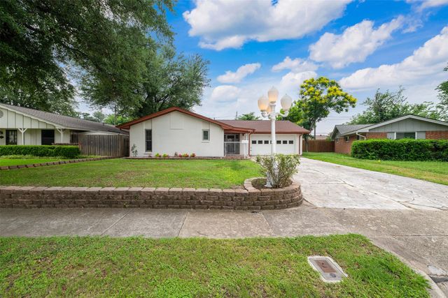 3245 Gail Court, Irving, TX 75060