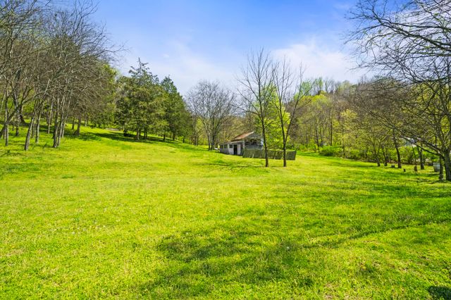 1312 Slaters Creek Rd, Goodlettsville, TN 37072