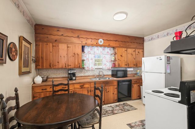 1312 Slaters Creek Rd, Goodlettsville, TN 37072