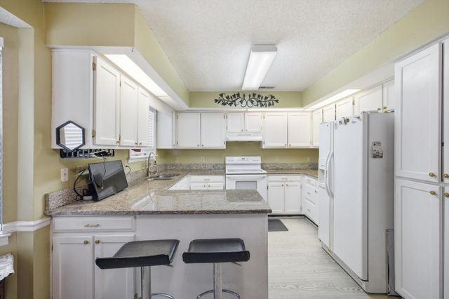 6679 Hickory Brook Road, Chattanooga, TN 37421